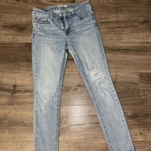 Levi’s 711 skinny jeans size 29